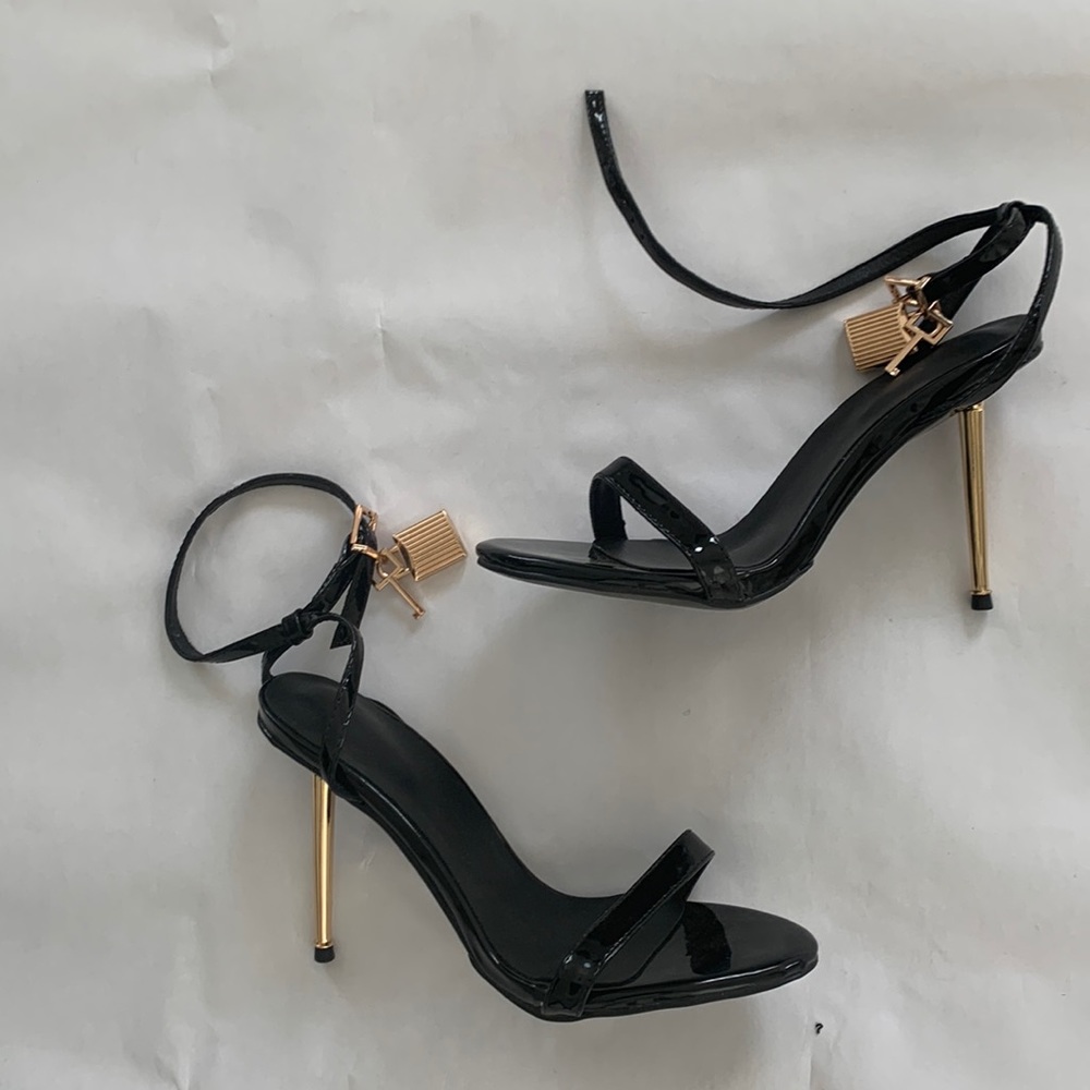 Patent Leather Sandals w/Lock